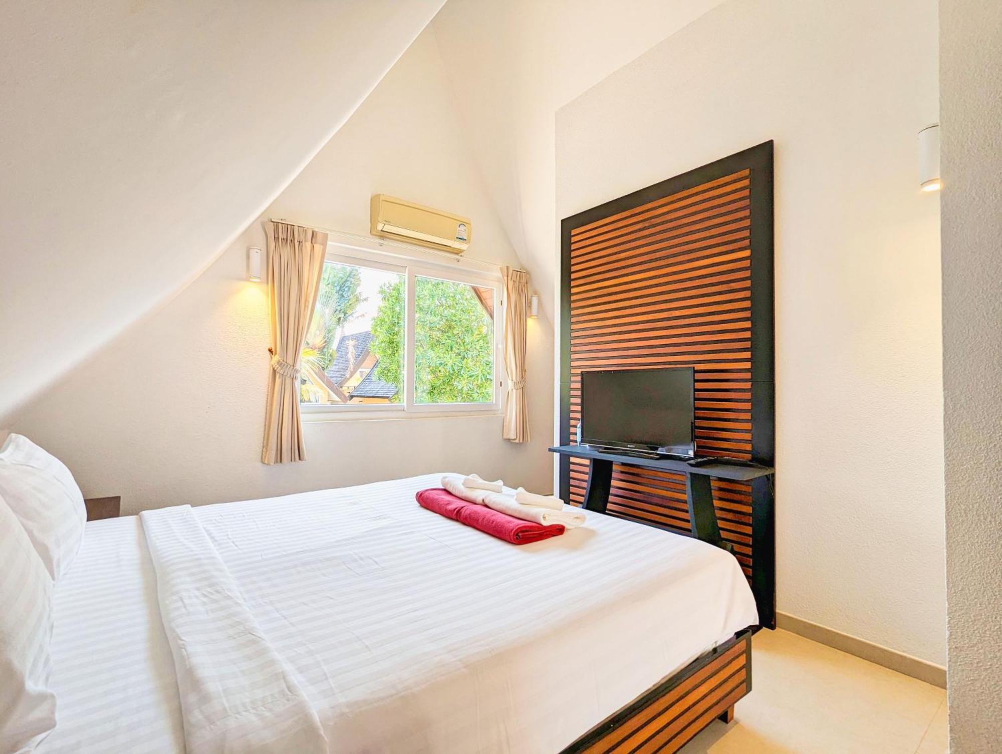 Half Moon Beach Villa - By Kohchangvillas Ко Чанг Экстерьер фото